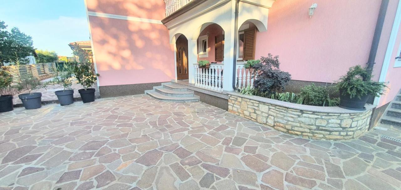 Apartmani Radmila Nova Vas  Exterior photo