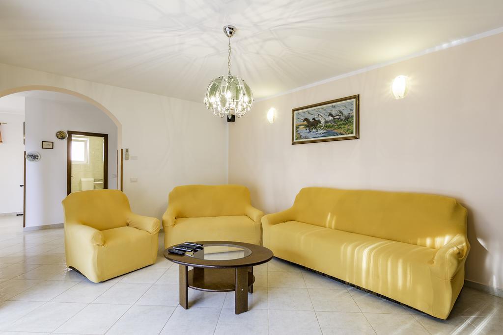 Apartmani Radmila Nova Vas  Exterior photo